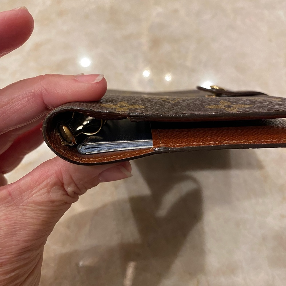 Authentic Louis Vuitton Small agenda! - Picture 8 of 8
